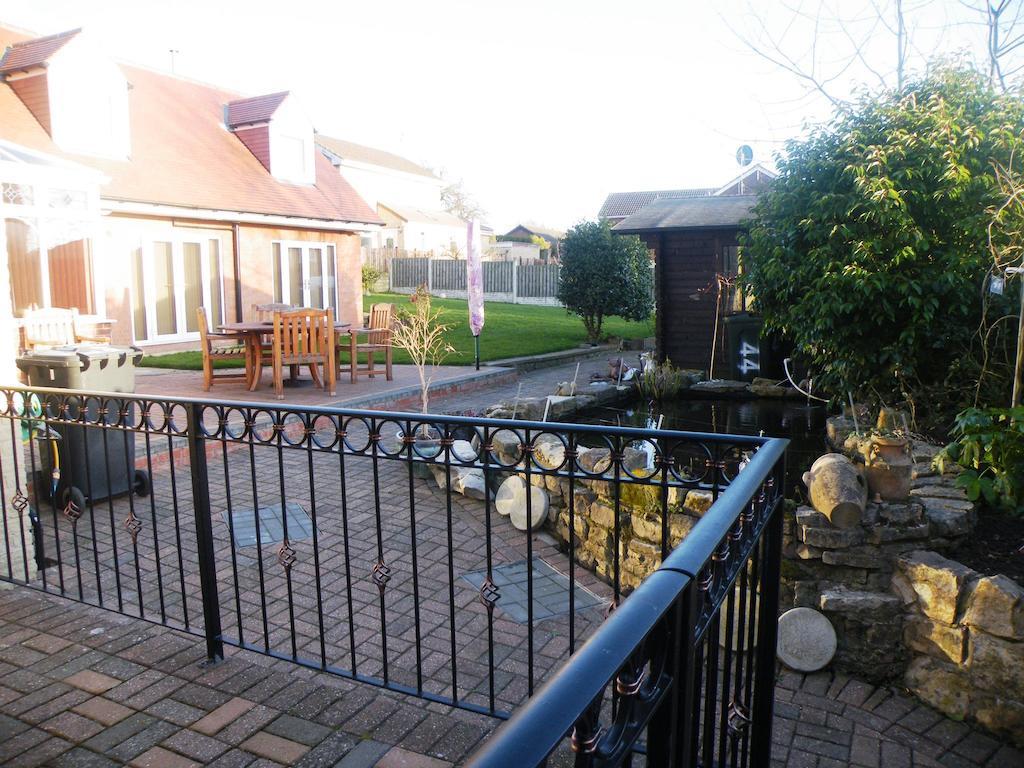 Rother Valley View B&B Sheffield Room photo