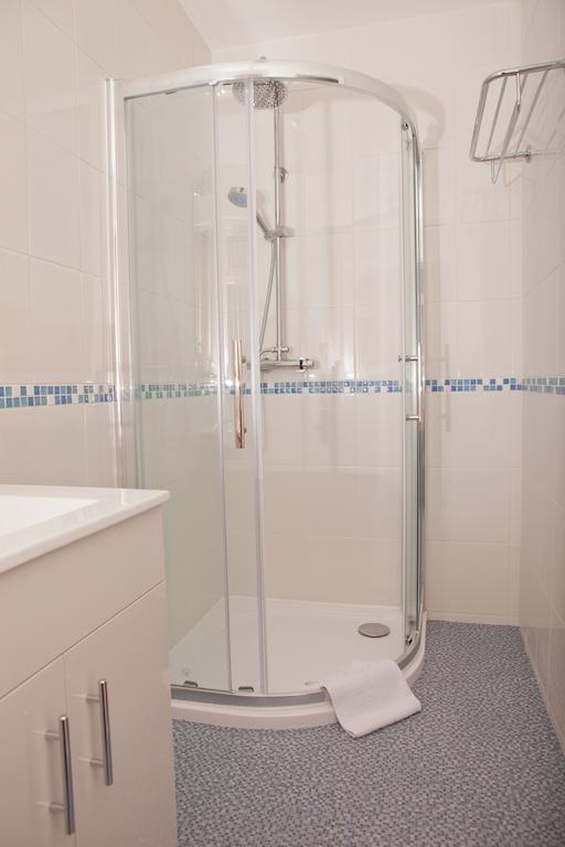 Rother Valley View B&B Sheffield Room photo